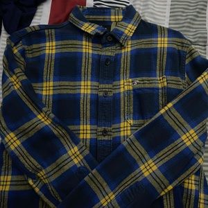 Men’s flannel shirt size M